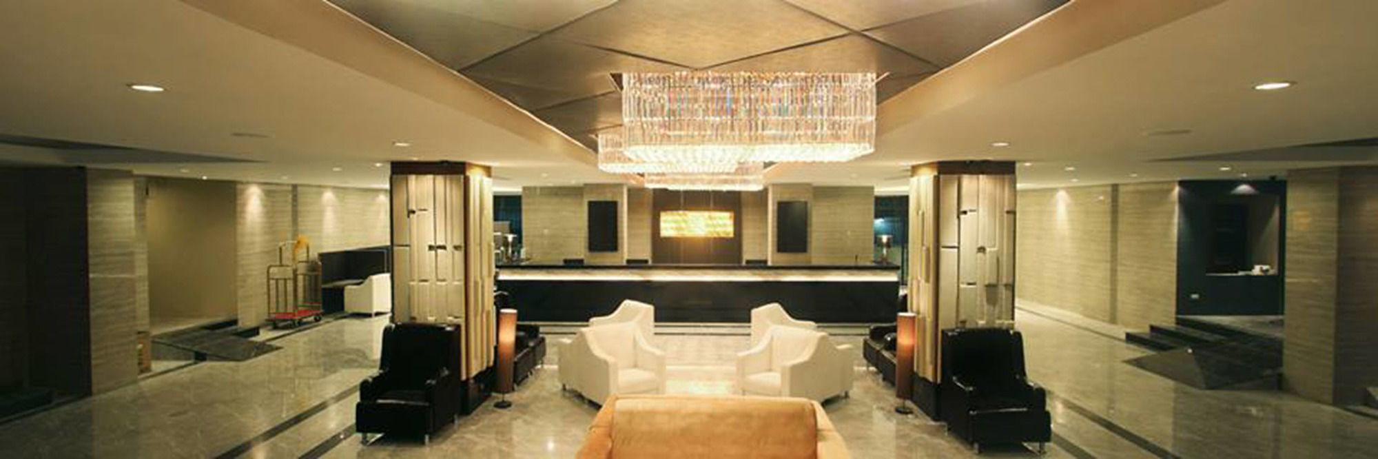 Avana Laemchabang Hotel ศรีราชา ภายนอก รูปภาพ